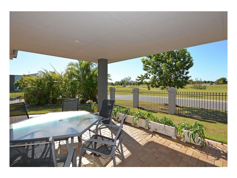 5 Lancaster Circuit, Urraween QLD 4655