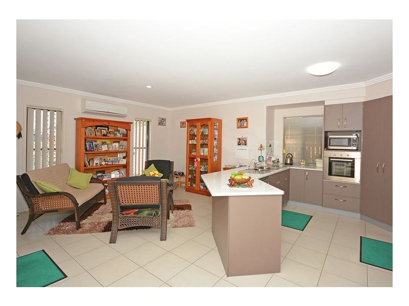 5 Lancaster Circuit, Urraween QLD 4655