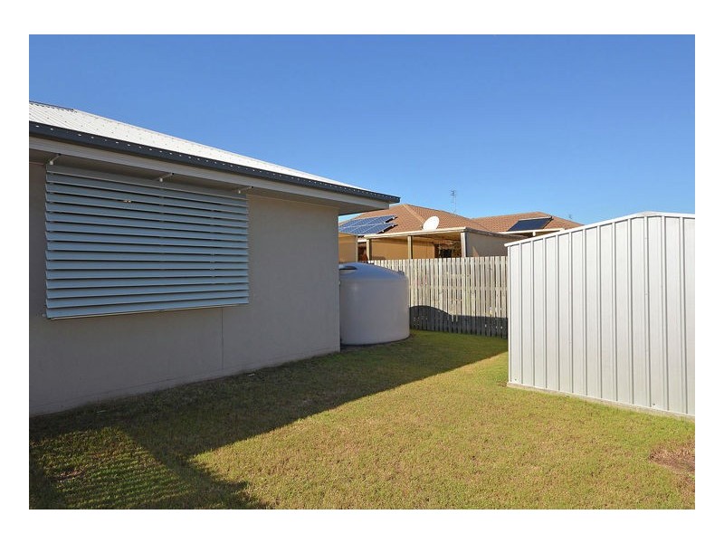 5 Lancaster Circuit, Urraween QLD 4655