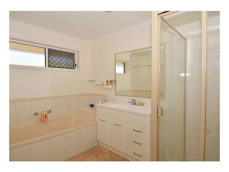 54 Kookaburra Drive, Eli Waters QLD 4655