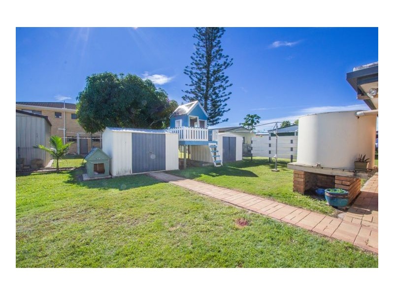 34 Wonga Street, Scarness QLD 4655