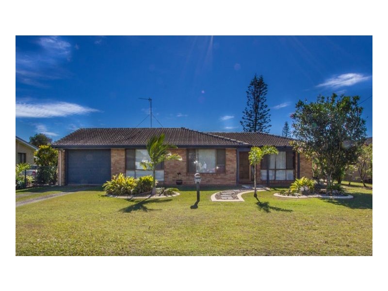 34 Wonga Street, Scarness QLD 4655