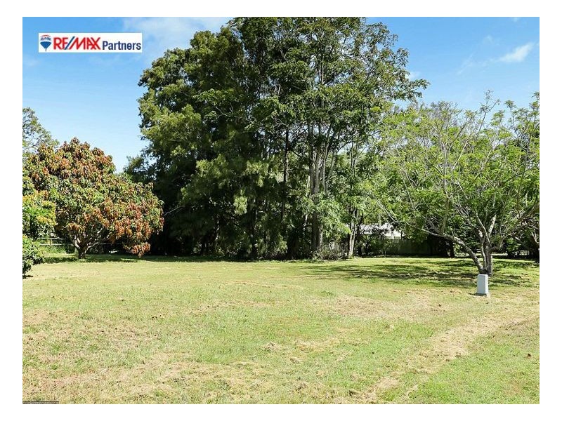 2 Palmwood Dr, Dundowran Beach QLD 4655