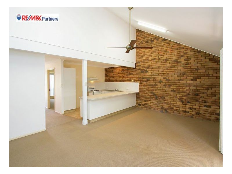 2/63 Hillyard Street, Pialba QLD 4655