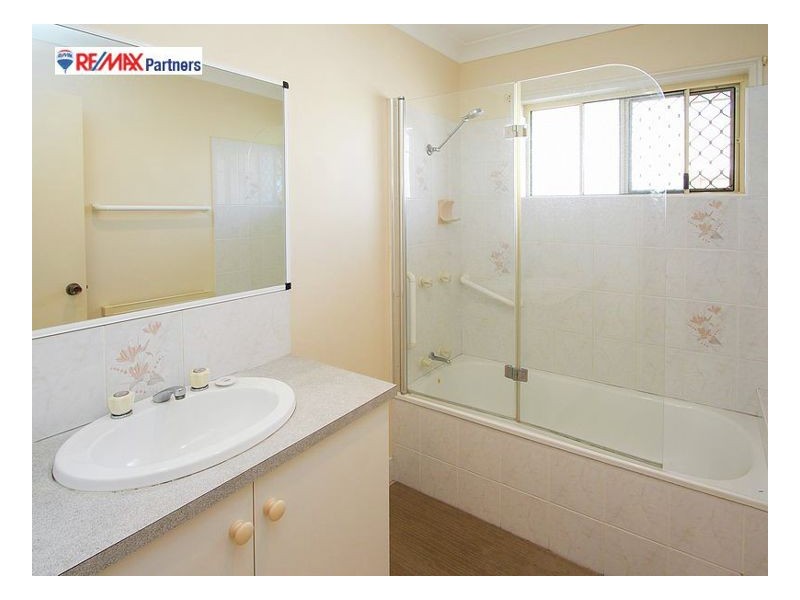 2/63 Hillyard Street, Pialba QLD 4655