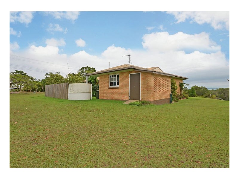 1 High Point Rd, Dundowran QLD 4655