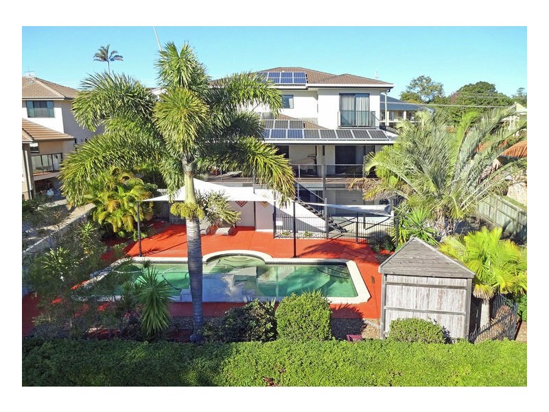 17 Christensen Street, Urraween QLD 4655