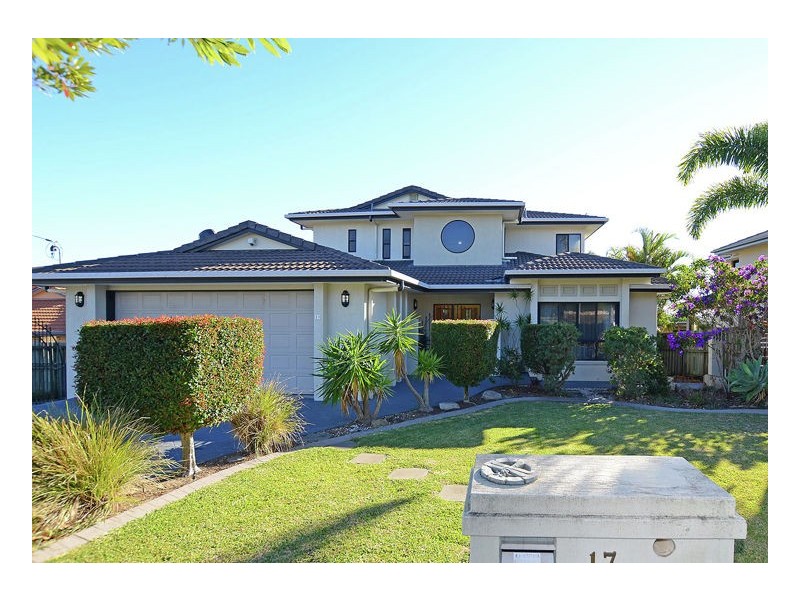 17 Christensen Street, Urraween QLD 4655