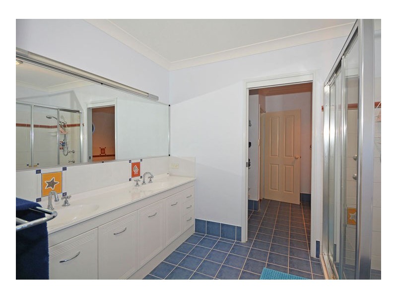 17 Christensen Street, Urraween QLD 4655