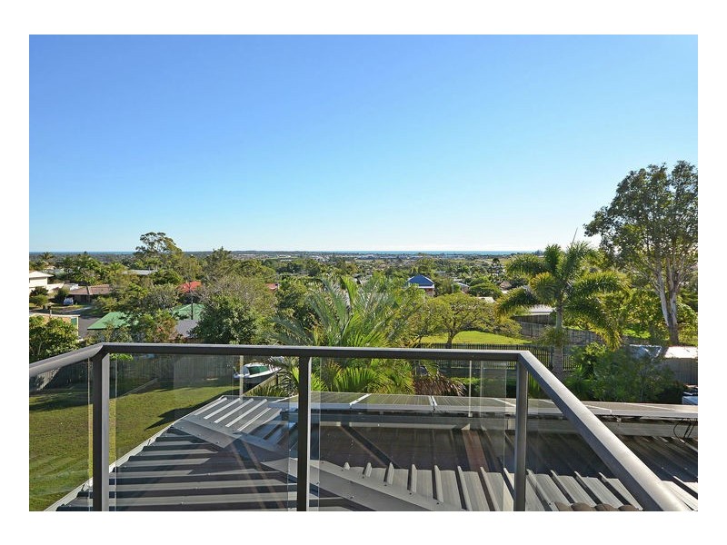 17 Christensen Street, Urraween QLD 4655