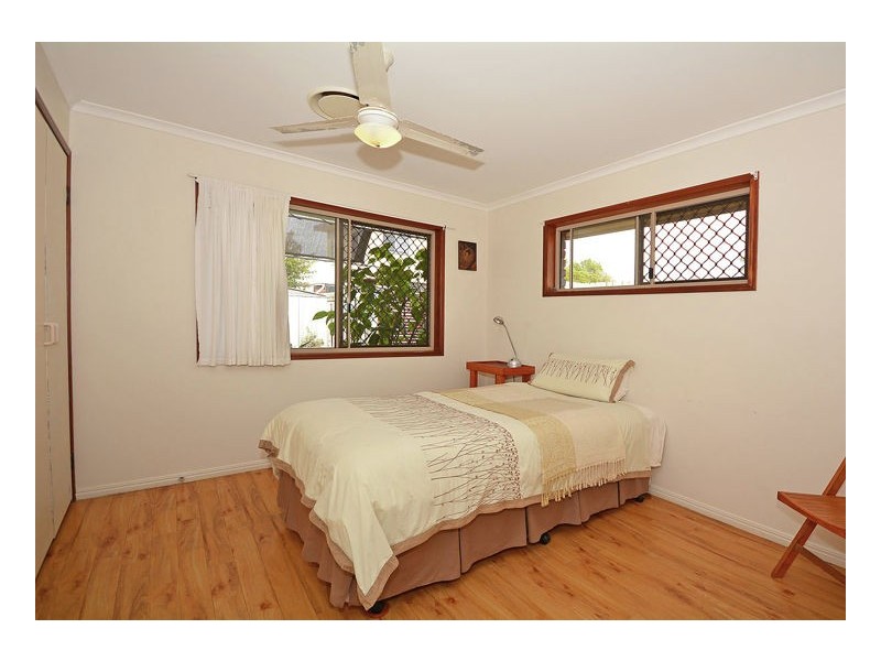 8 Eurong Ave, Pialba QLD 4655
