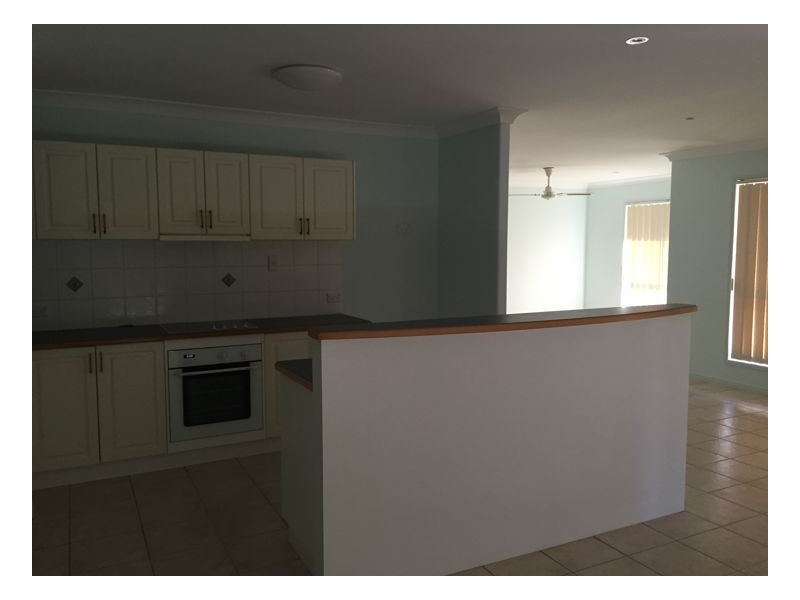 3 Parisi Court, Urraween QLD 4655