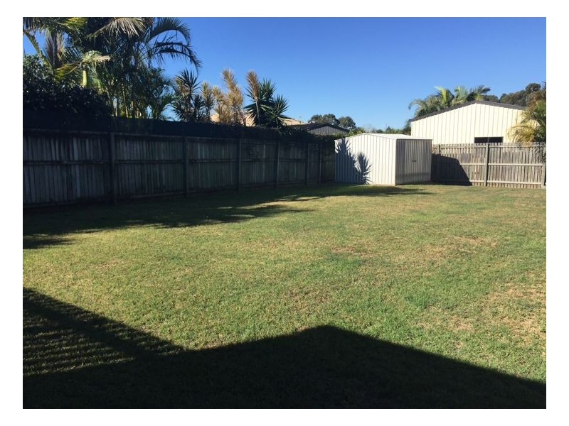 3 Parisi Court, Urraween QLD 4655