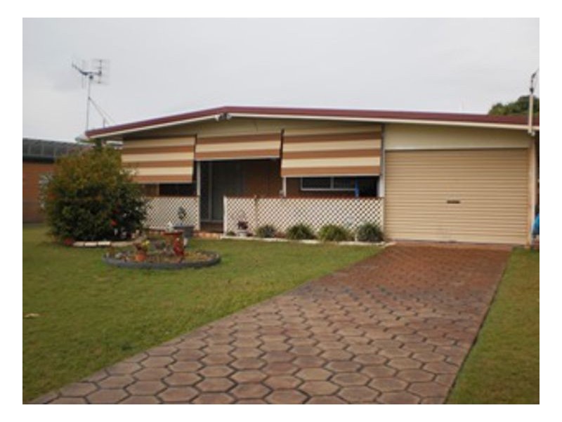 12 Cooloola Crescent, Urangan QLD 4655