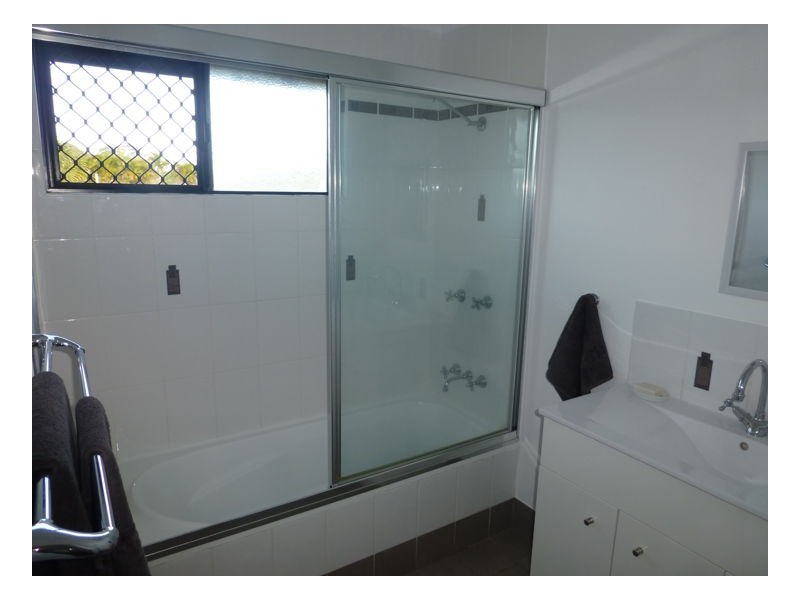 120 Sanctuary Hills Rd, Takura QLD 4655
