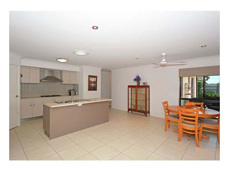 11 Cheellii Ct, Burrum Heads QLD 4659