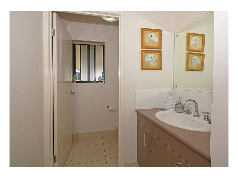 11 Cheellii Ct, Burrum Heads QLD 4659