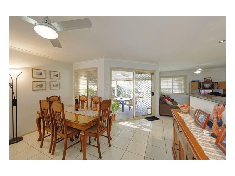 32 Burrum Heads Road, Burrum Heads QLD 4659