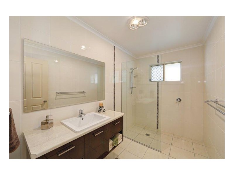 32 Burrum Heads Road, Burrum Heads QLD 4659