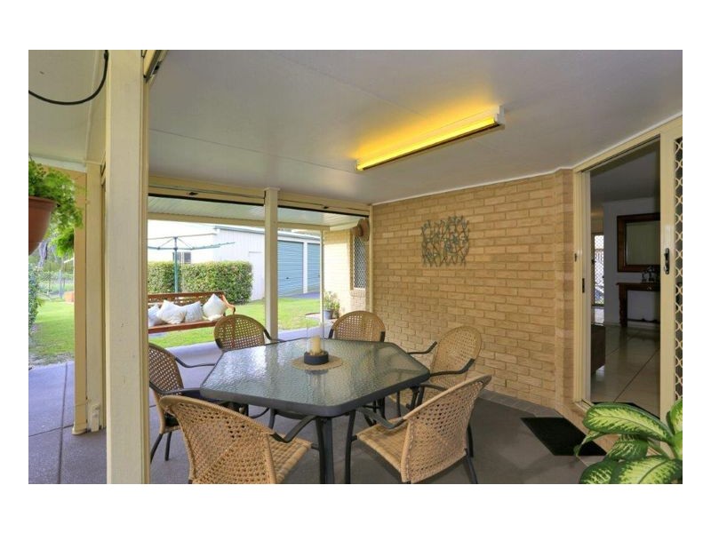 32 Burrum Heads Road, Burrum Heads QLD 4659