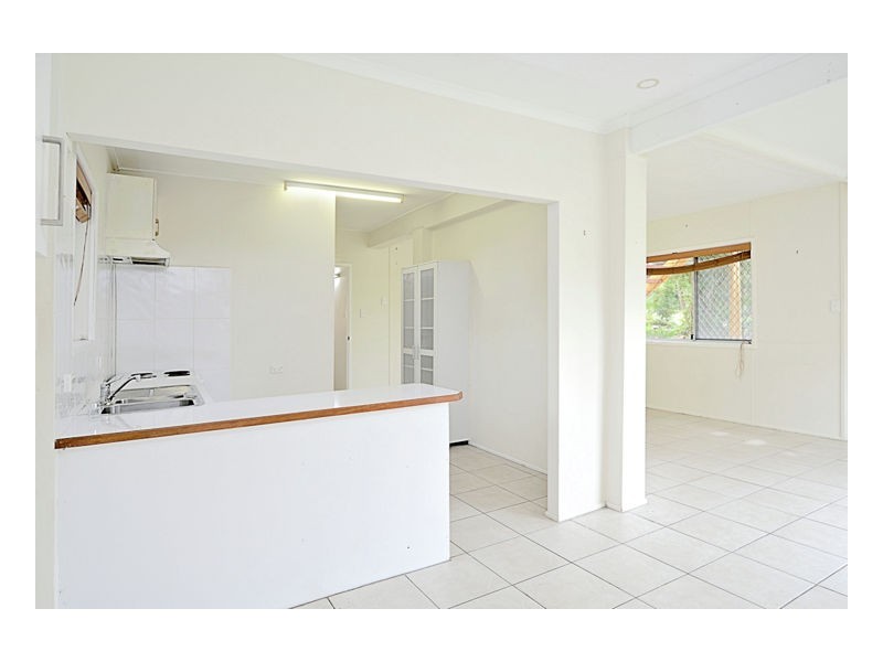 30 Saunders Street, Point Vernon QLD 4655