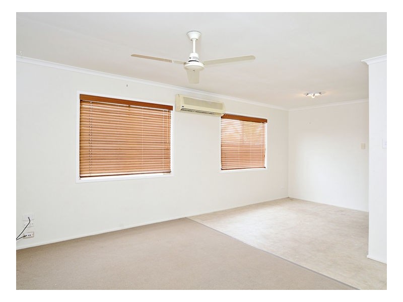30 Saunders Street, Point Vernon QLD 4655