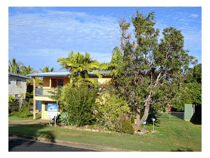 30 Saunders Street, Point Vernon QLD 4655