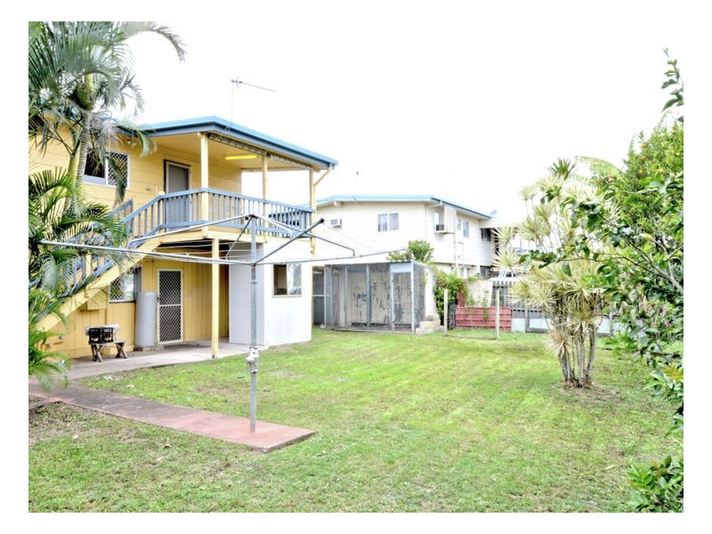 30 Saunders Street, Point Vernon QLD 4655