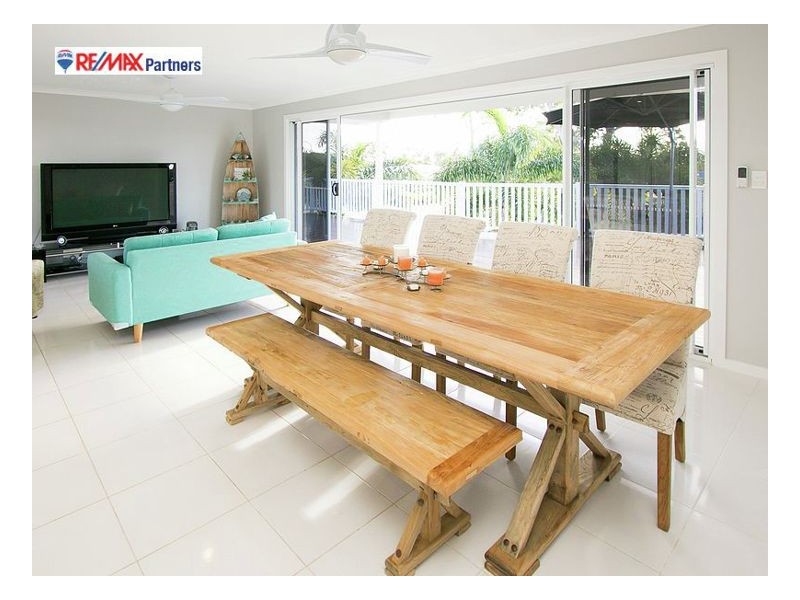 24 Sandcastles Cir, Burrum Heads QLD 4659