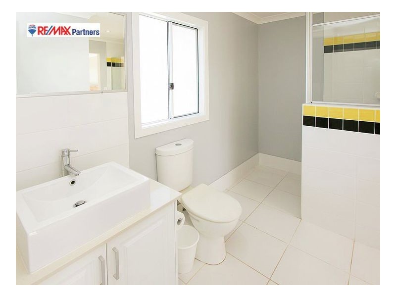 24 Sandcastles Cir, Burrum Heads QLD 4659
