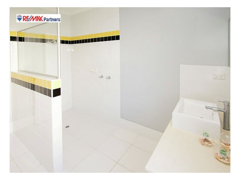 24 Sandcastles Cir, Burrum Heads QLD 4659