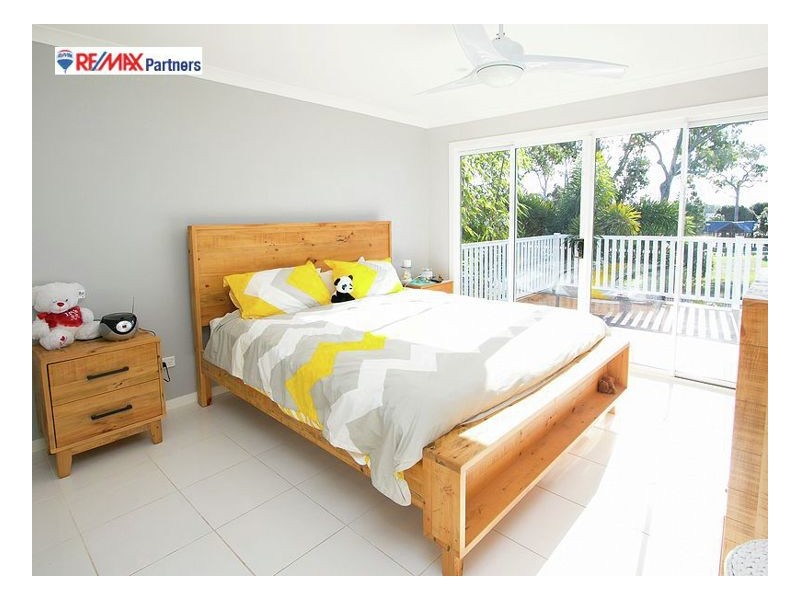 24 Sandcastles Cir, Burrum Heads QLD 4659