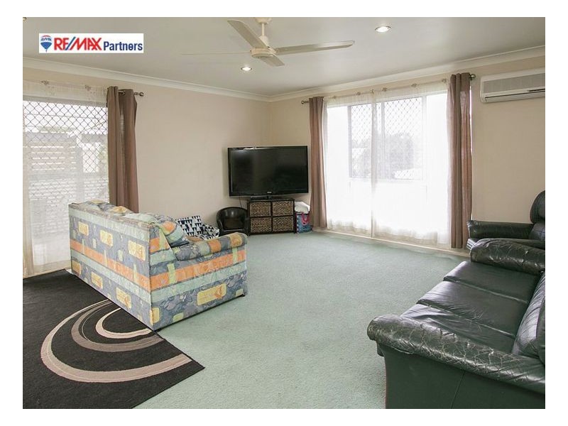 2/11 Wedge Street, Urraween QLD 4655