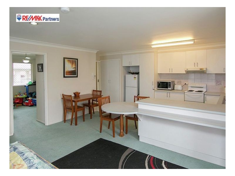 2/11 Wedge Street, Urraween QLD 4655