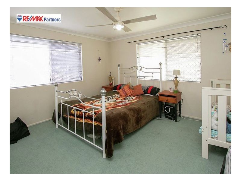 2/11 Wedge Street, Urraween QLD 4655