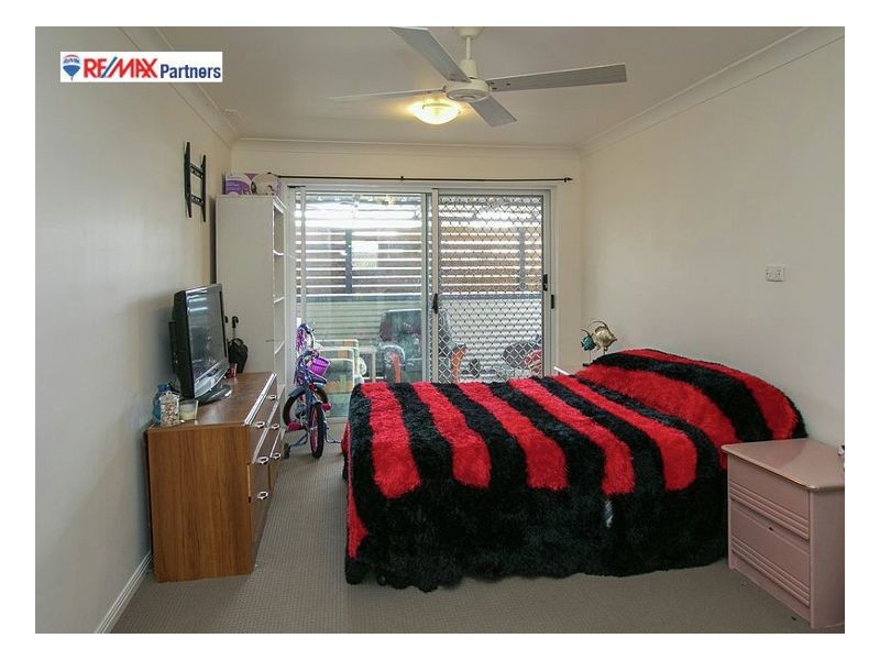 2/11 Wedge Street, Urraween QLD 4655