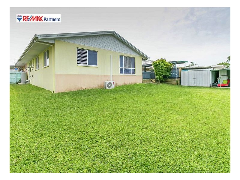 2/11 Wedge Street, Urraween QLD 4655