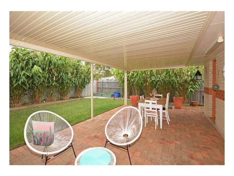 2/1 Daintree Dr, Urangan QLD 4655