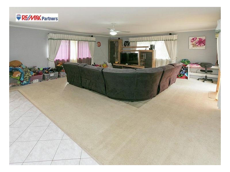 37 Crawford Dr, Dundowran QLD 4655