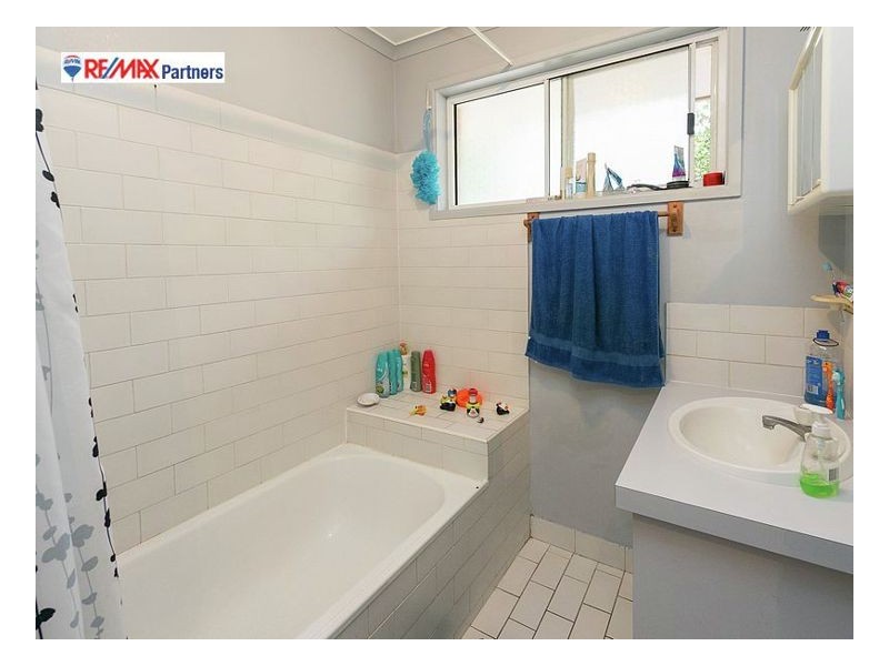 37 Crawford Dr, Dundowran QLD 4655