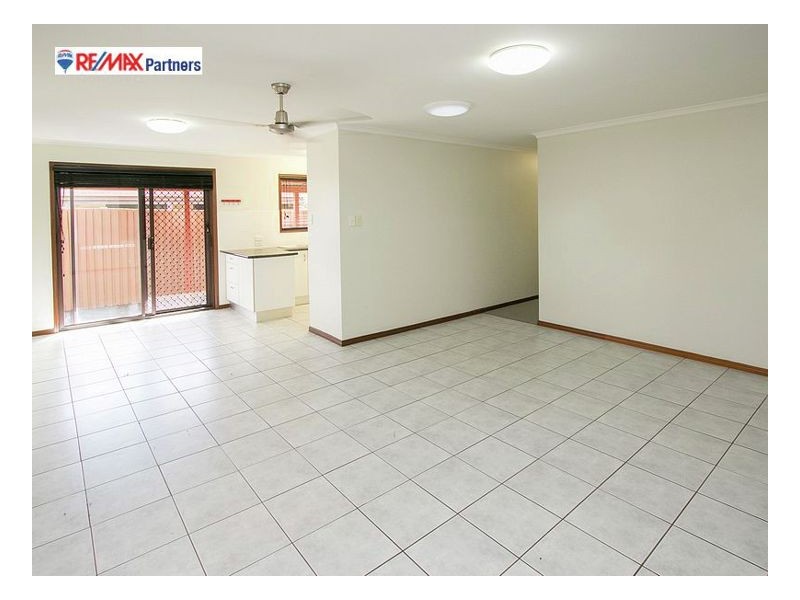 86 Bideford Street, Torquay QLD 4655