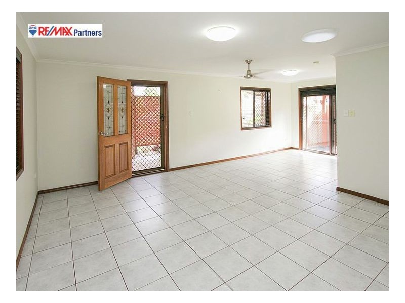 86 Bideford Street, Torquay QLD 4655