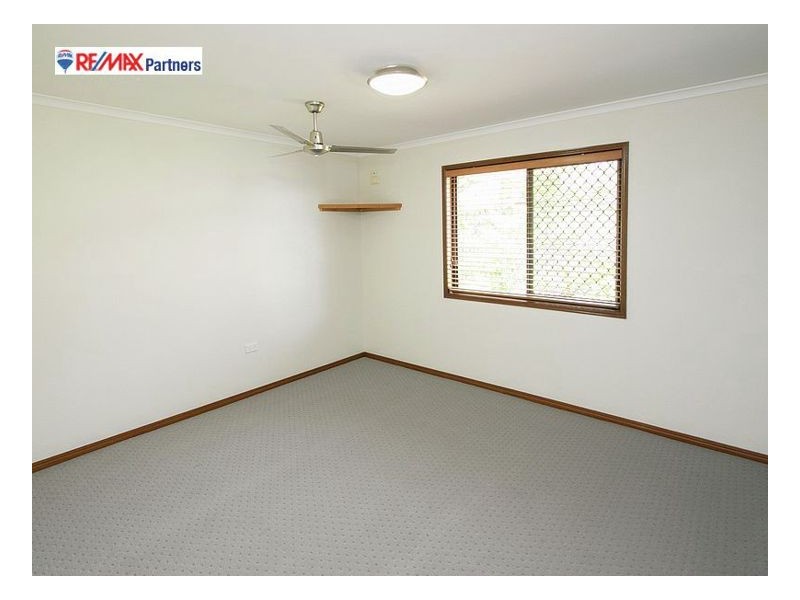 86 Bideford Street, Torquay QLD 4655