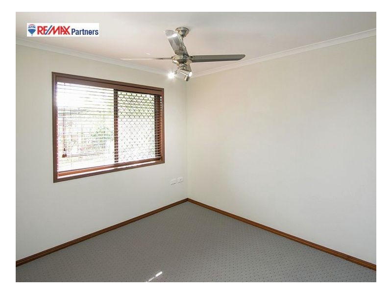 86 Bideford Street, Torquay QLD 4655