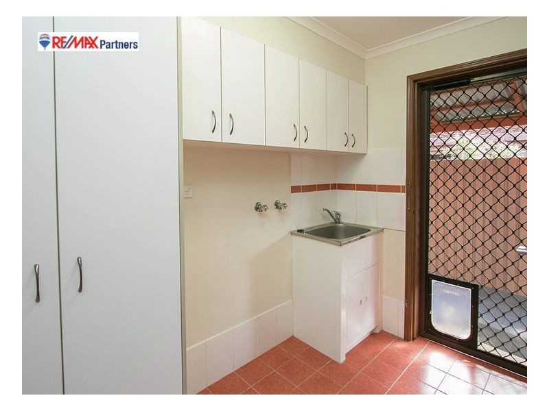 86 Bideford Street, Torquay QLD 4655