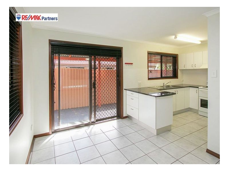 86 Bideford Street, Torquay QLD 4655