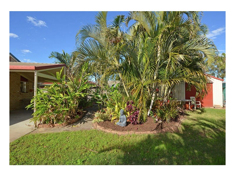 17 Poinciana Cres, Kawungan QLD 4655
