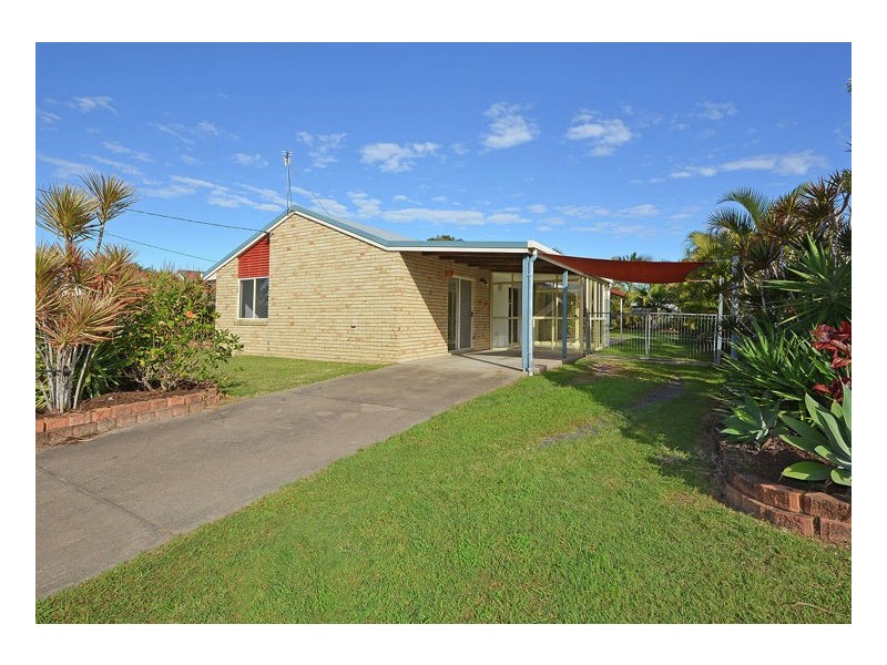 17 Poinciana Cres, Kawungan QLD 4655