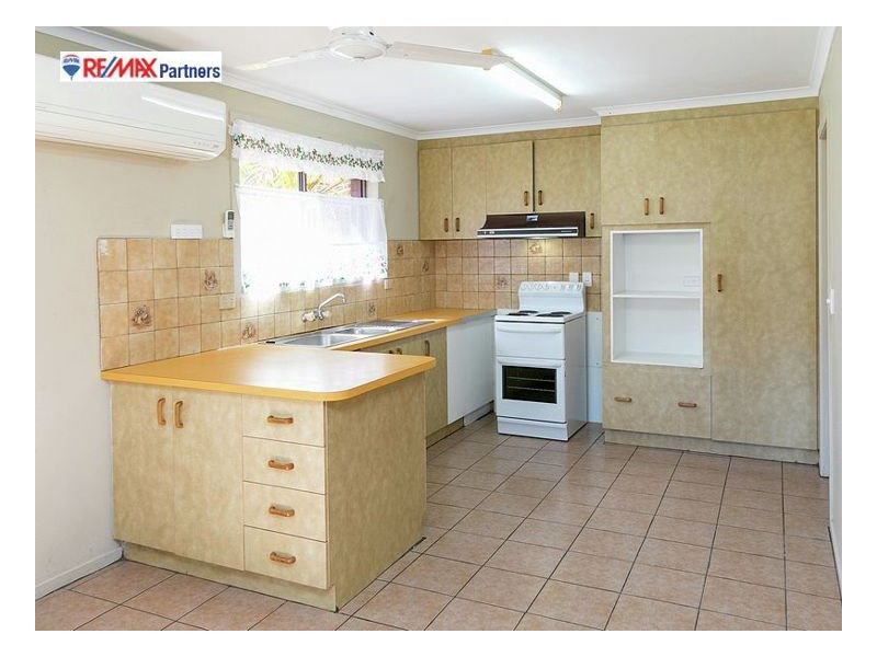 14 Galatea St, Point Vernon QLD 4655