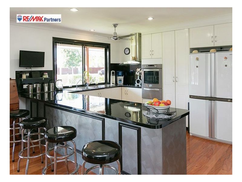 2 Tree View Rd, Toogoom QLD 4655